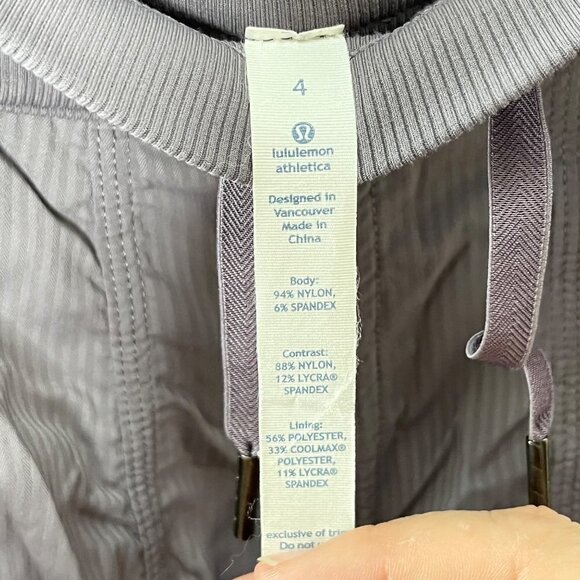 Lululemon Cropped Studio Pant in gray- Size 4 - Picture 3 of 4